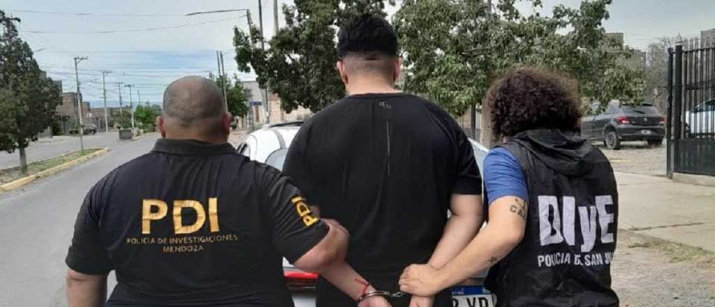 Intento de fuga y un arma: así detuvieron al presunto estafador de egresados