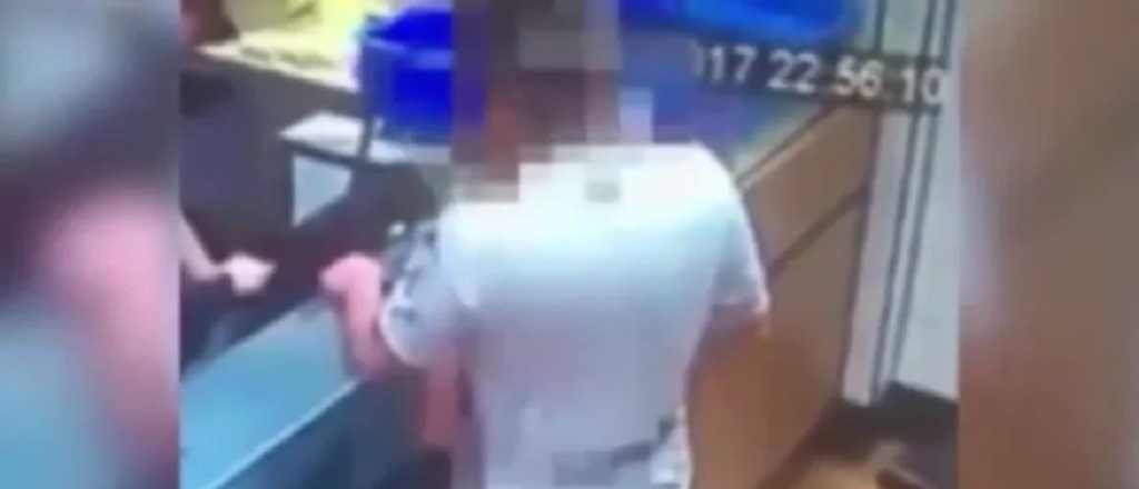 Alumnos vieron a una pareja teniendo relaciones en una visita cultural