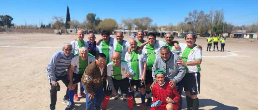 El club de Las Heras que une a varias generaciones con el fútbol