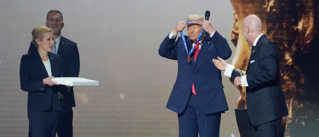 ¿Por qué le dieron el premio FIFA de la paz a Trump?