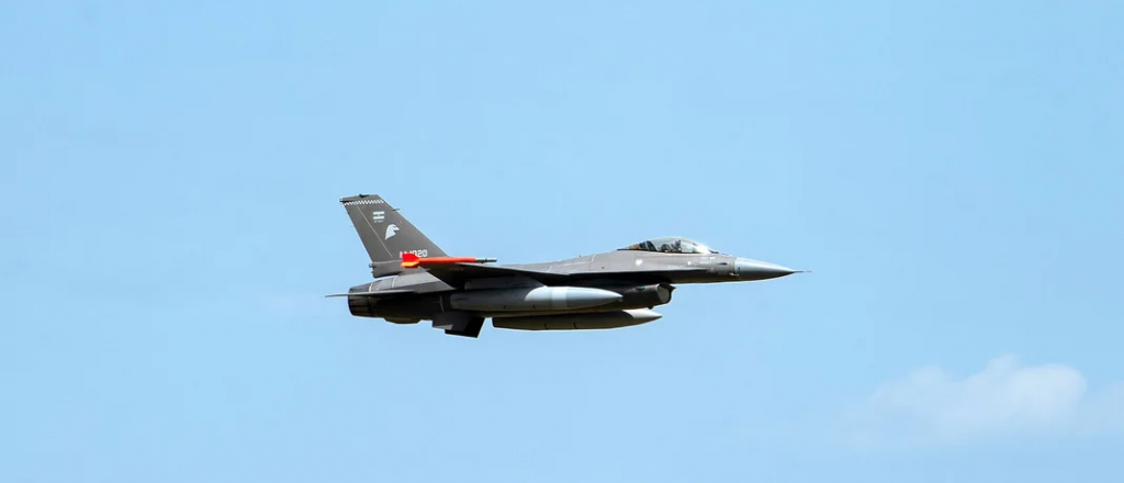 Milei presentó oficialmente desde Córdoba los F-16