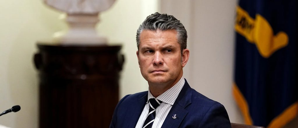 El ministro de Defensa de EEUU defendió el ataque a buques en el Caribe