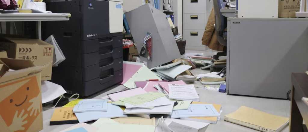 Videos: un terremoto de 7,6 sacudi&oacute; a Jap&oacute;n y emitieron un alerta de tsunami