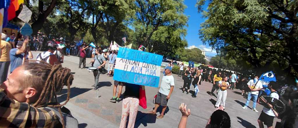 Cornejo apuntó contra dos intendentes por financiar la marcha antiminera