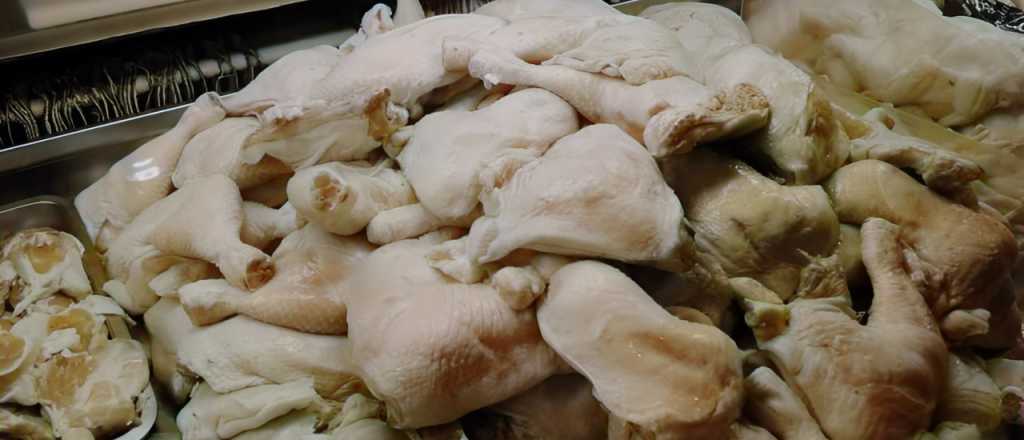 Secuestraron 200 kilos de pollo en mal estado en General Alvear