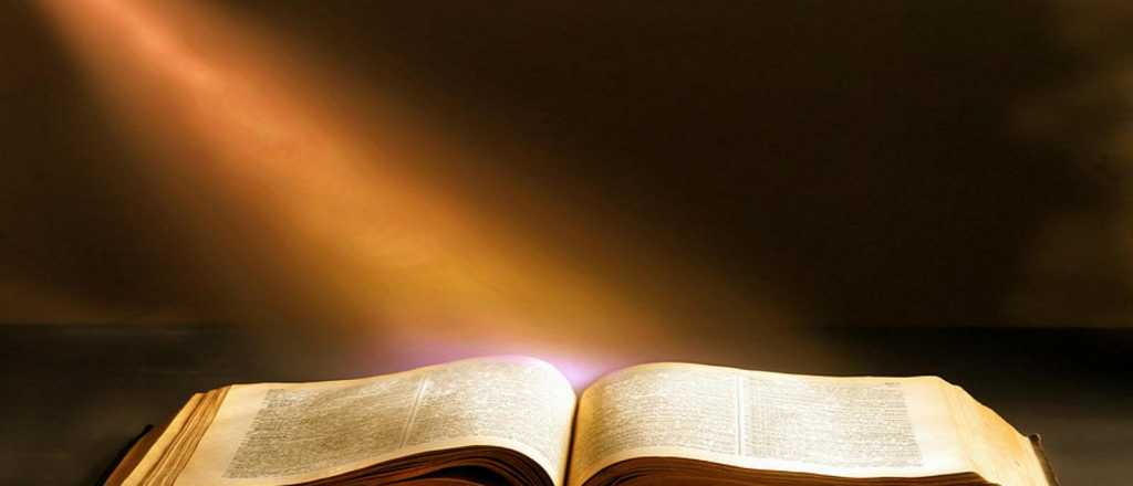 Un pastor "trucho" se quedaba con la asignacion universal de sus fieles