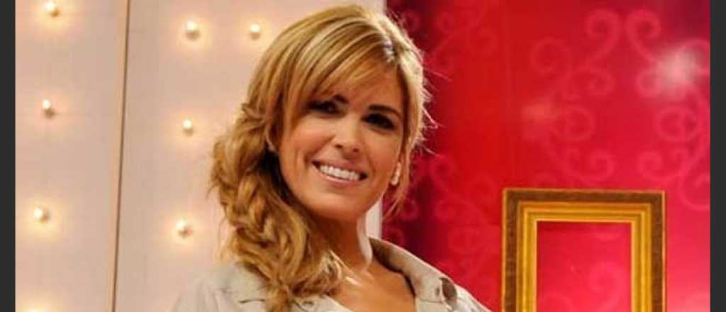A Viviana Canosa le dio calor y publicó una foto de su escote