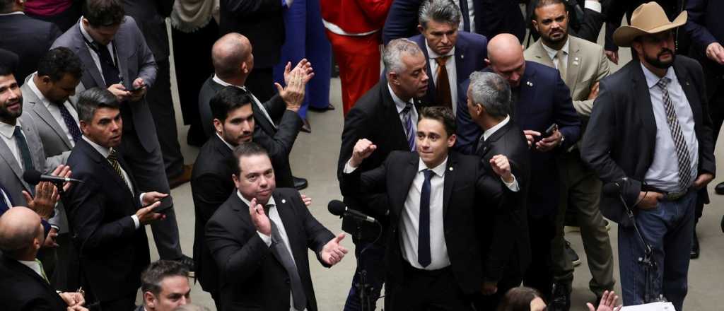 La Cámara de Diputados de Brasil aprobó reducir condenas a Bolsonaro 