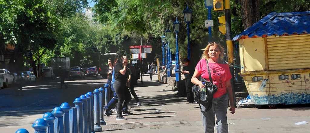 Viernes con mañana soleada y noche lluviosa en Mendoza