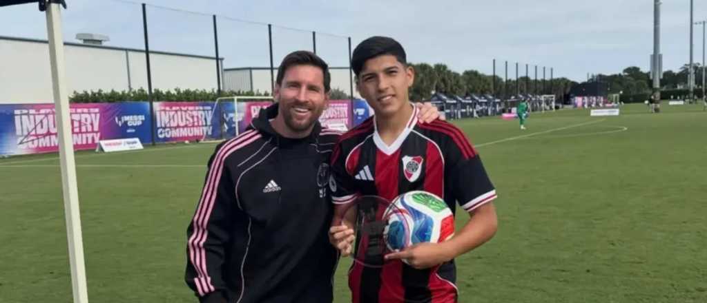 La joyita de River que la rompi&oacute; en la Messi Cup, en la mira de Europa
