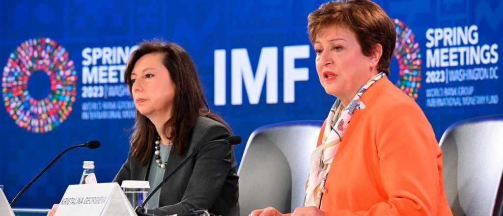 El FMI celebr&oacute; los cambios en el sistema de flotaci&oacute;n de bandas cambiarias