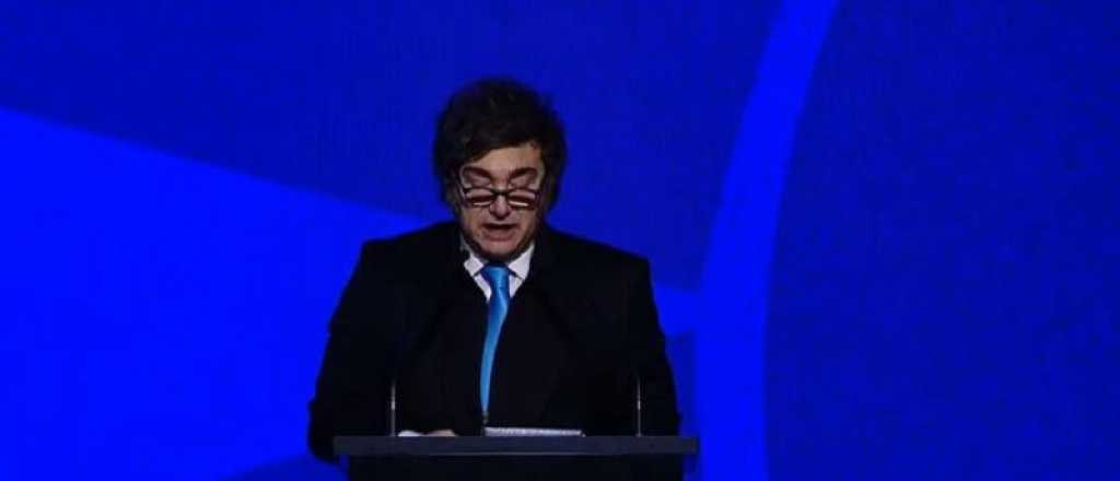 Milei habl&oacute; del antisemitismo, la batalla cultural y elogi&oacute; a Kast en la Fundaci&oacute;n Faro