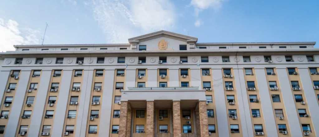 Sueldo de diciembre de estatales: &iquest;con plata para la cena de fin de a&ntilde;o?