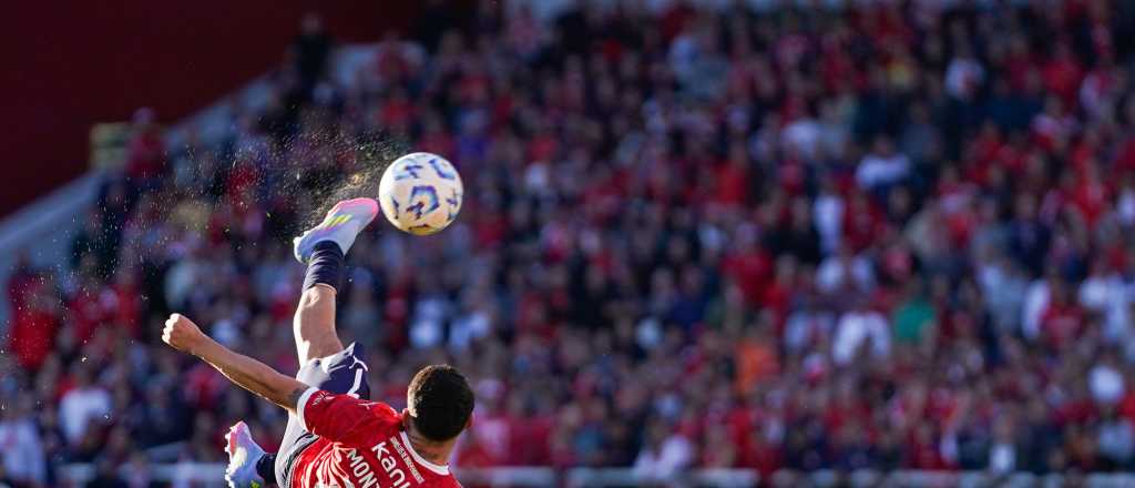 Video: el mejor gol del año, según la FIFA, se lo hicieron a la Lepra