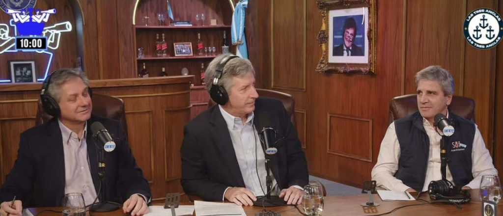 Caputo defendió los cambios y dijo que "el dólar no se ajusta por inflación"