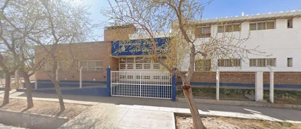 Robaron 14 computadoras de una escuela de San Martín
