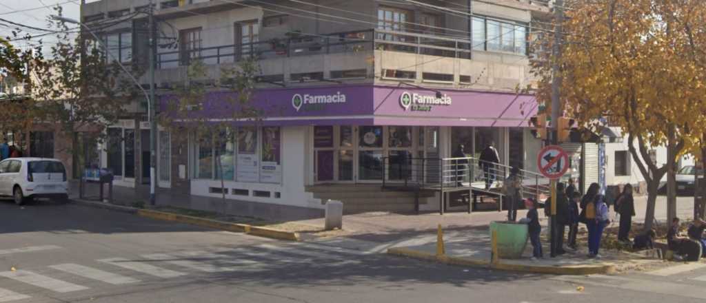 Violento asalto a una farmacia de Godoy Cruz