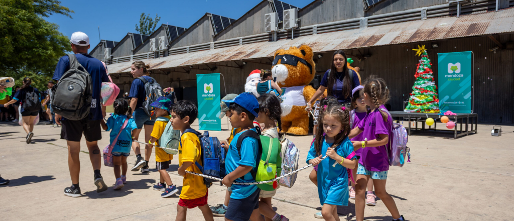 M&aacute;s de 2.000 chicos en el lanzamiento de las Escuelas de Verano de la Ciudad
