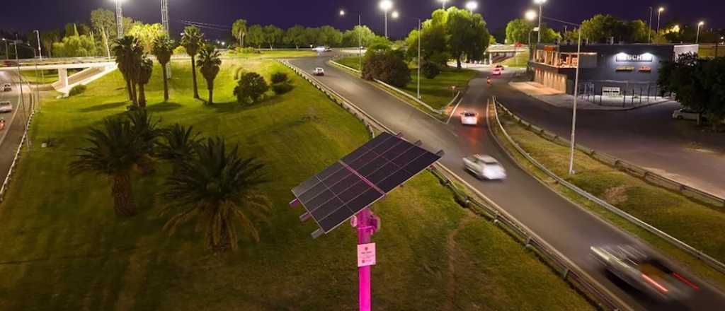 San Juan inauguró la primera "autopista solar" de Argentina