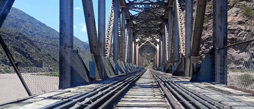 Reglamentaron el uso del puente para la Costa Norte en el dique Potrerillos