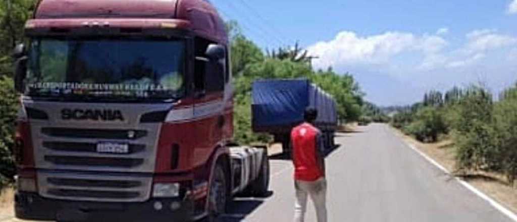 Amenazaron al chofer y se llevaron un cami&oacute;n con arroz que ven&iacute;a a Mendoza