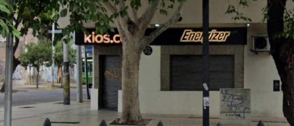 Robaron en un kiosco del Centro