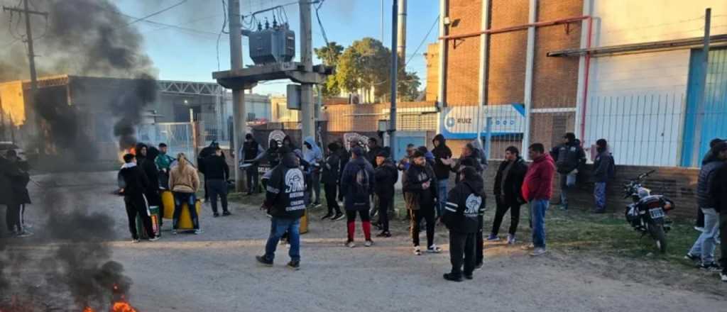 Una fábrica de neumáticos cordobesa echó a 40 empleados