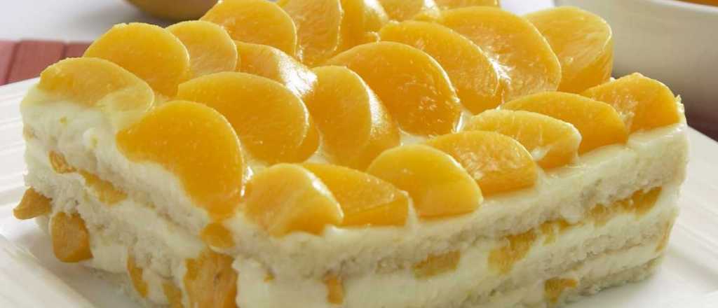 Cómo hacer carlota de duraznos sin horno, paso a paso