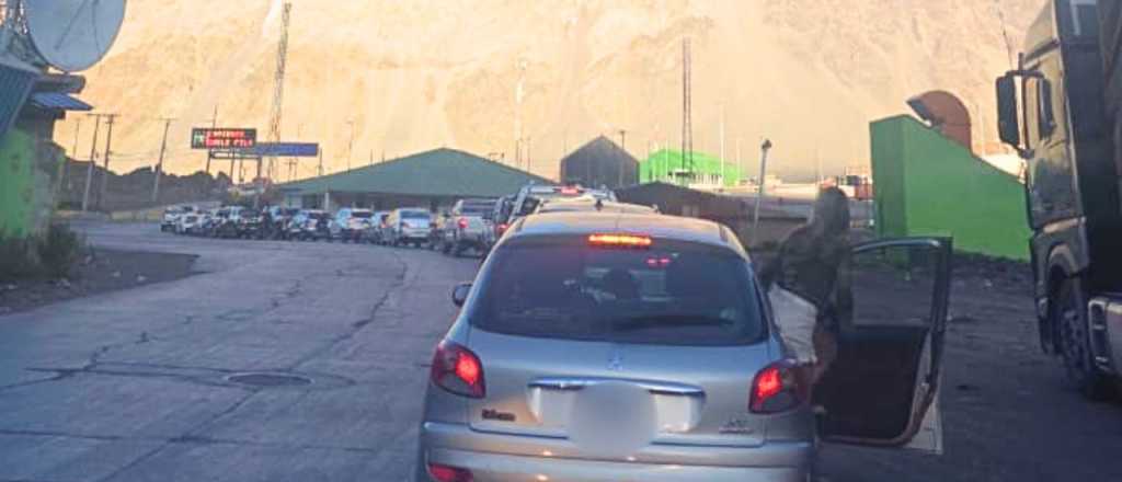 Cristo Redentor: demoras de hasta tres horas para ingresar a Chile