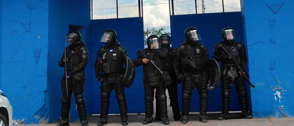 Videos: se volvi&oacute; a suspender la final femenina y hubo incidentes