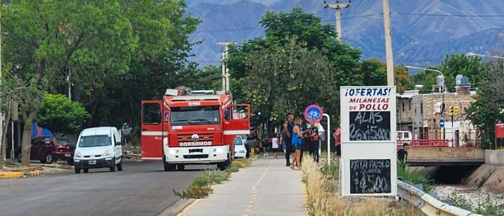 Fuerte operativo en Las Heras: buscan a una mujer que se habr&iacute;a ca&iacute;do al zanj&oacute;n 