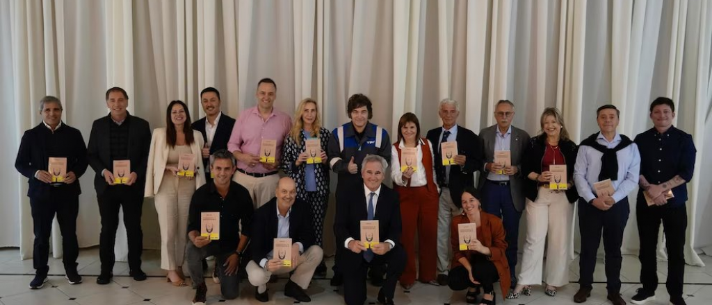 Los Diez Mandamientos de Milei: el manual libertario para entender el fin de a&ntilde;o argentino