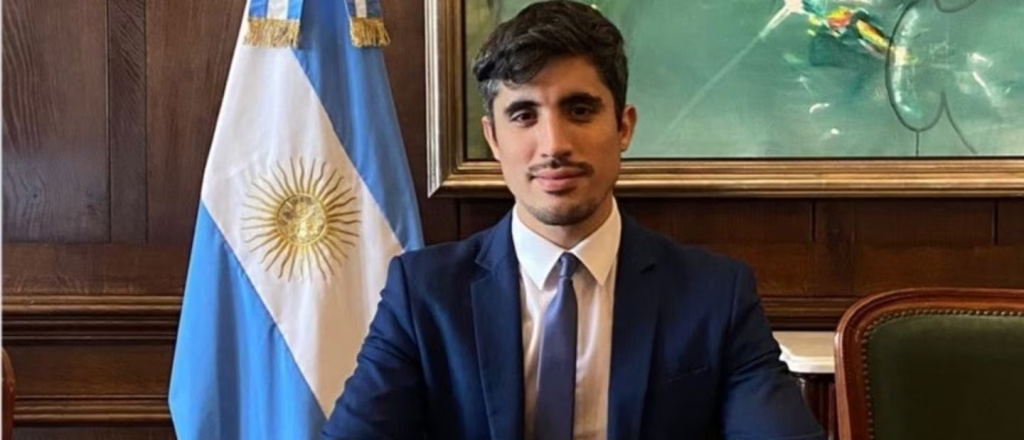 Echaron a un c&oacute;nsul argentino por antisemita