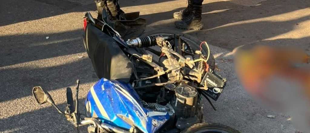 Murió en un choque con la moto que había robado