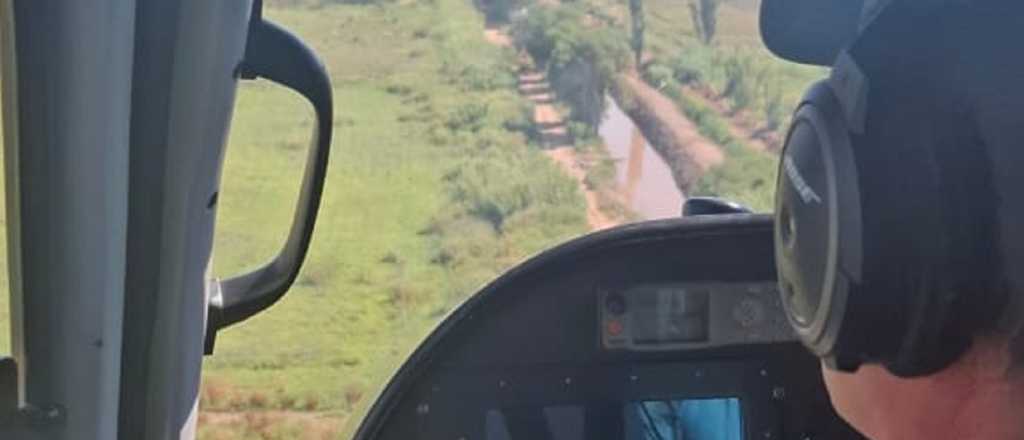 Buscan desde el aire a la mujer arrastrada en el Zanj&oacute;n de los Ciruelos