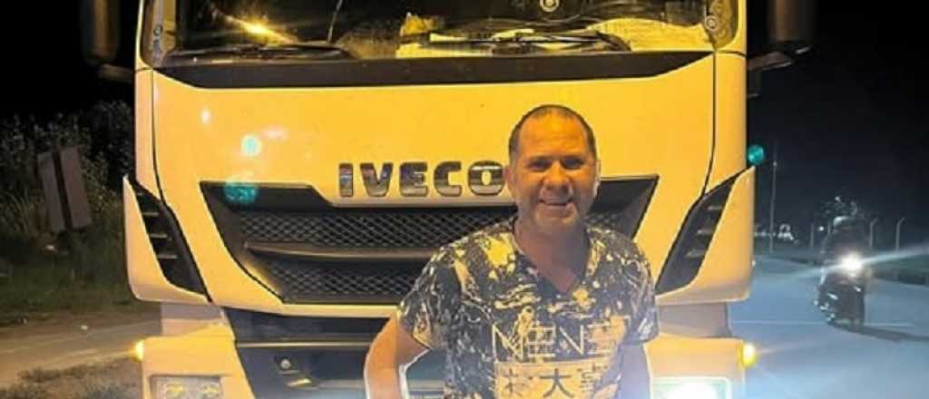 Un camionero mendocino encontr&oacute; un bolso con plata y lo devolvi&oacute;