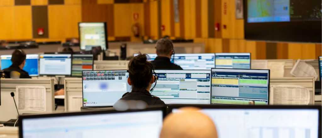 El Gobierno reordena la SIDE y crea un nuevo Centro Nacional de Ciberseguridad