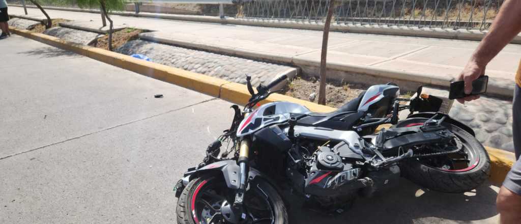 Un motociclista muri&oacute; tras caer de su moto en la Costanera