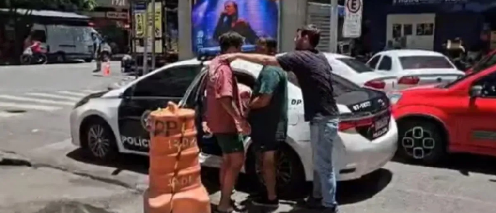 Mecheros argentinos: los detuvieron robando whisky caro en Brasil