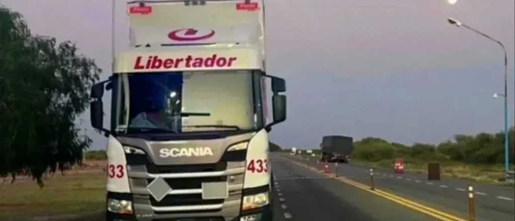 Un camionero mendocino ebrio chocó a un policía en San Juan