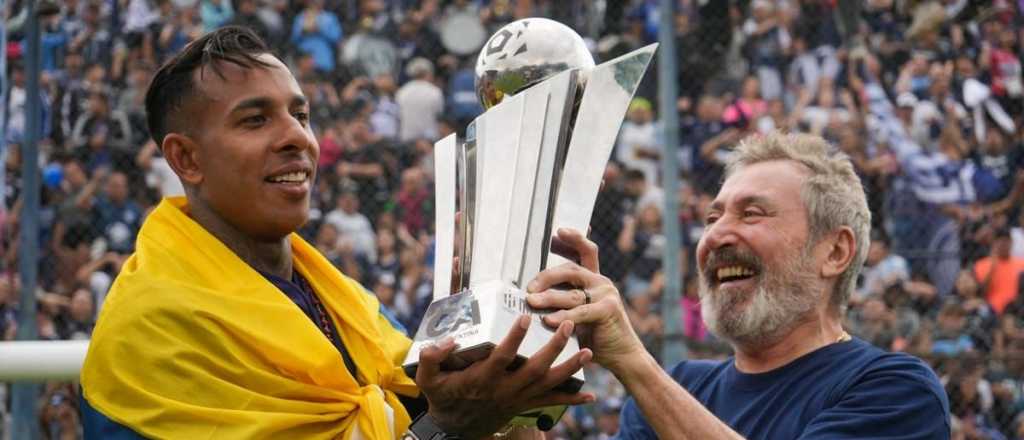 Vila sobre las propuestas por Villa: "La oferta de River no es realista"