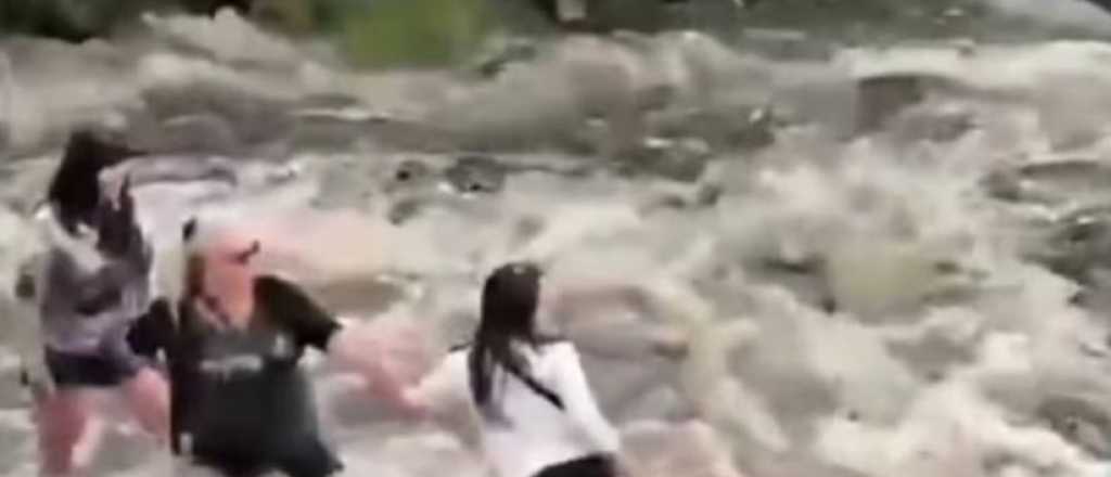 Un ministro de San Luis salv&oacute; a tres turistas arrastradas por la crecida de un r&iacute;o