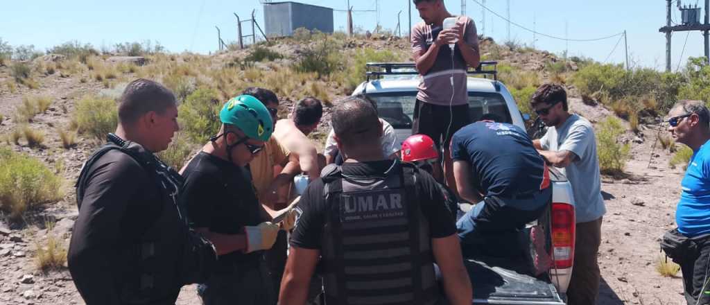 Video: as&iacute; rescataron a un parapentista que se accident&oacute; en el Cerro Arco