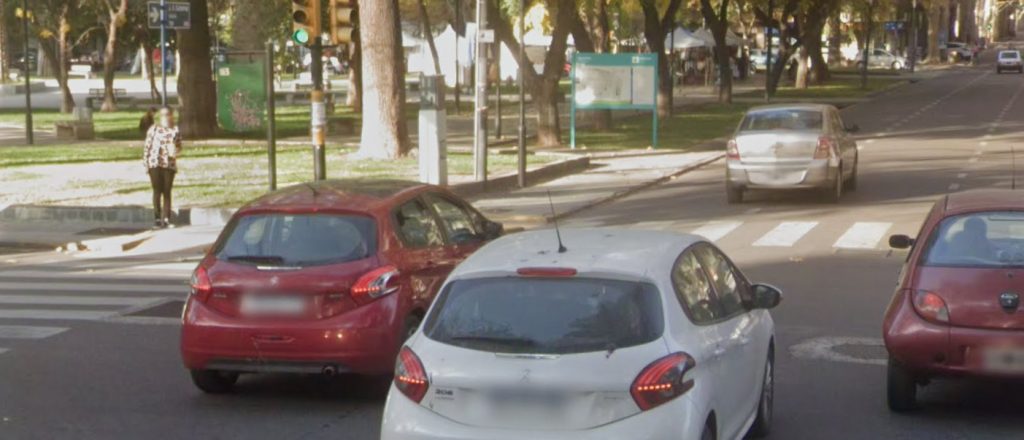 Manejaba borracho y hacía maniobras peligrosas frente a la Plaza Chile