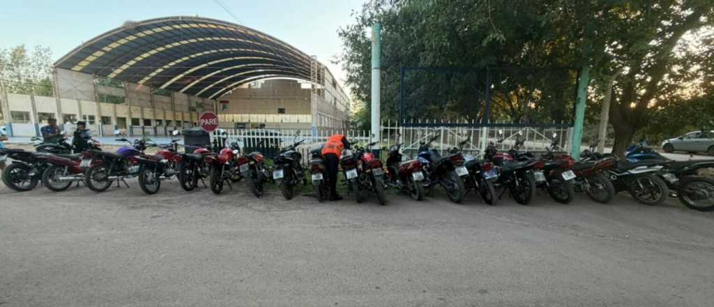Caravanas y "stunt": cinco detenidos y 41 motos secuestradas