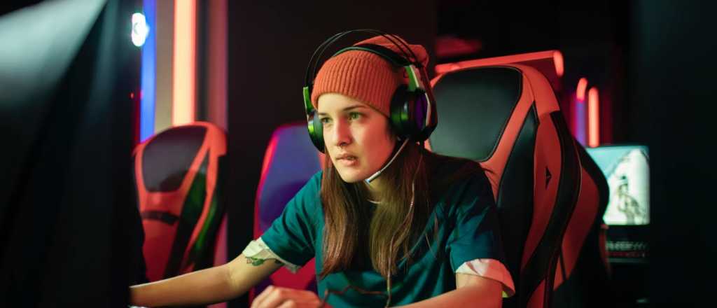 Por qu&eacute; tus aud&iacute;fonos y la ac&uacute;stica de tu habitaci&oacute;n definen tu experiencia