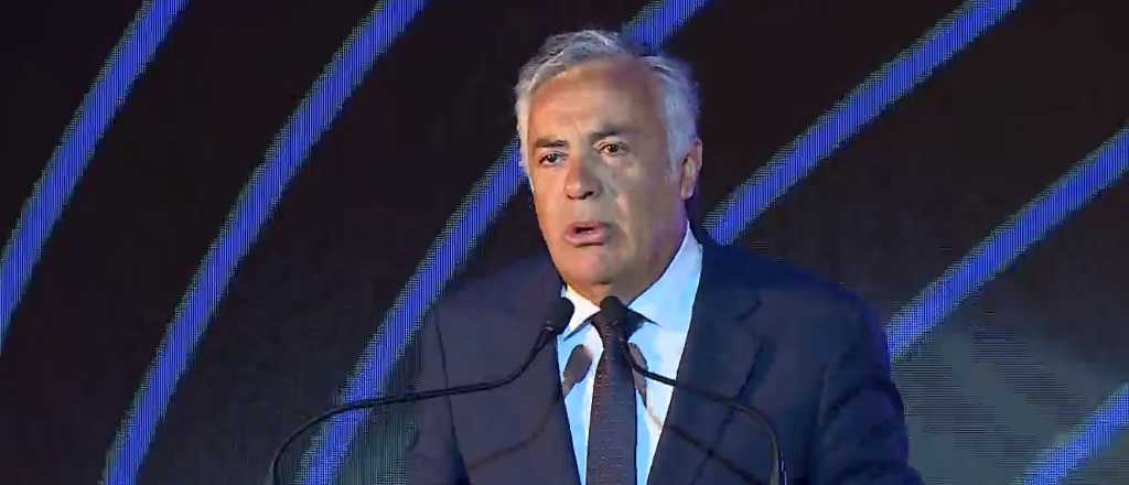 En Chile, Cornejo desparramó elogios a la convivencia política