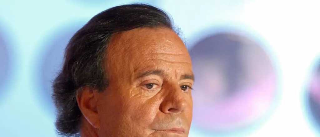 Denunciaron a Julio Iglesias por agresiones sexuales y abuso de poder