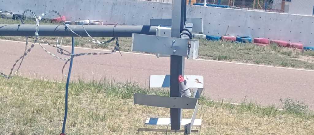 Robaron en el aut&oacute;dromo de San Mart&iacute;n: se llevaron los reflectores 