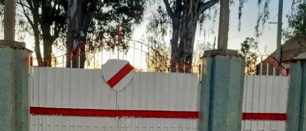 Robos y destrozos en un club del Sur provincial